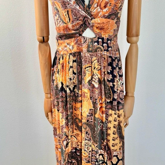 Bohemian Paisley Maxi Dress - Picture 3 of 8
